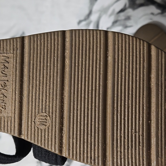 Sandals - Picture 3 of 4